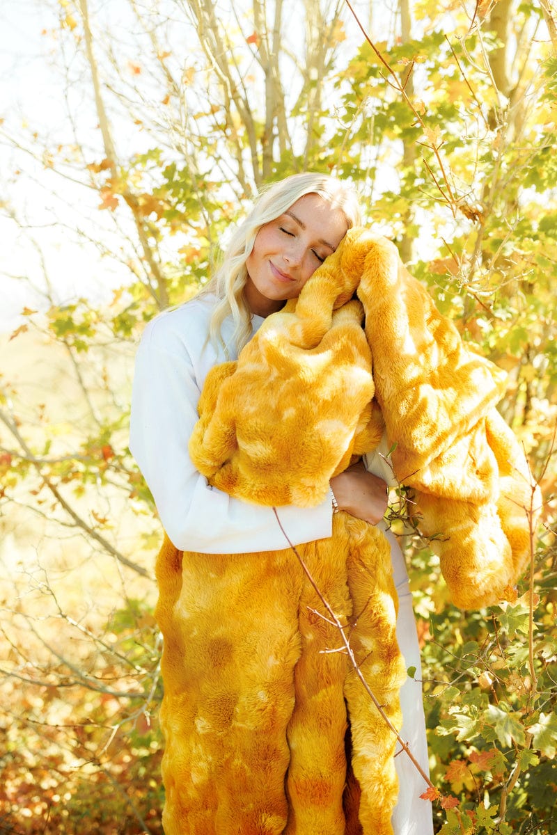 Premium Cloud Amber Blanket
