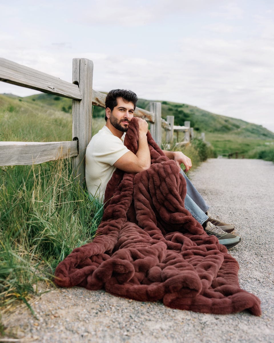Hugs Rich Mahogany Blanket