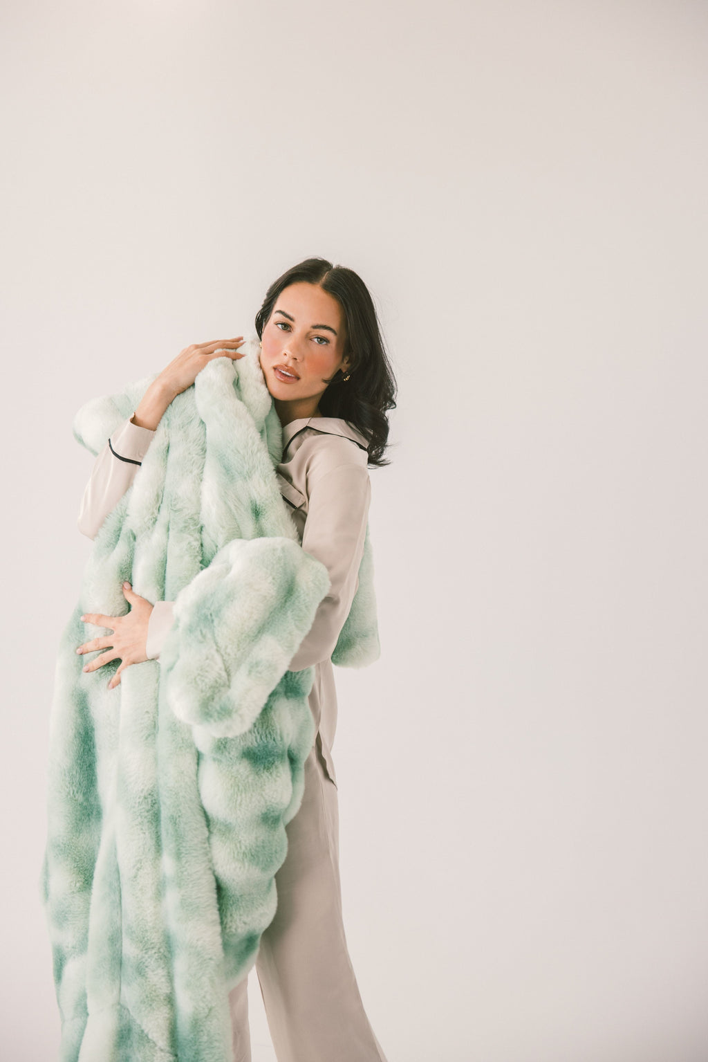 Extreme Ultra Cloud Malachite Green Blanket