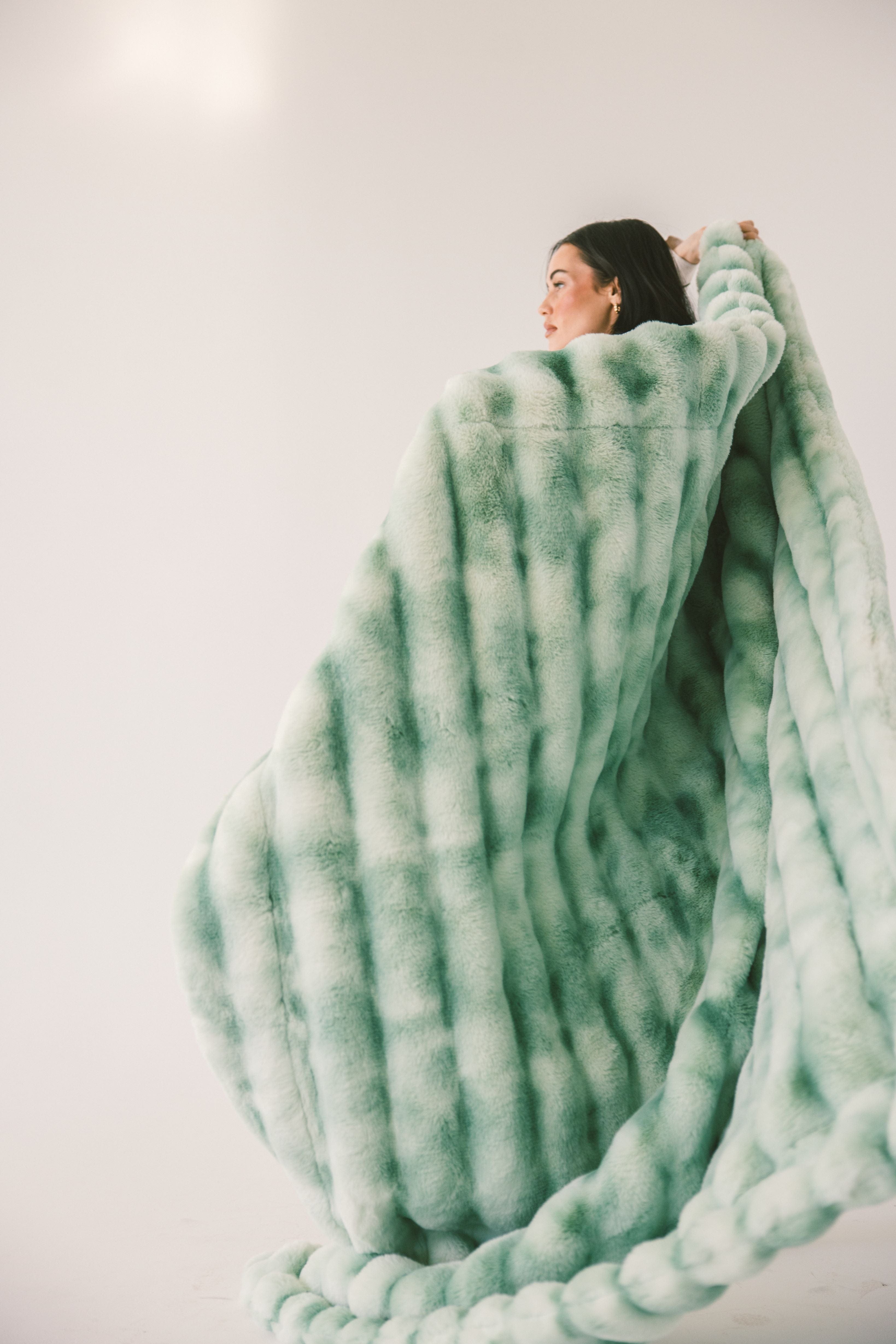 Extreme Ultra Cloud Malachite Green Blanket