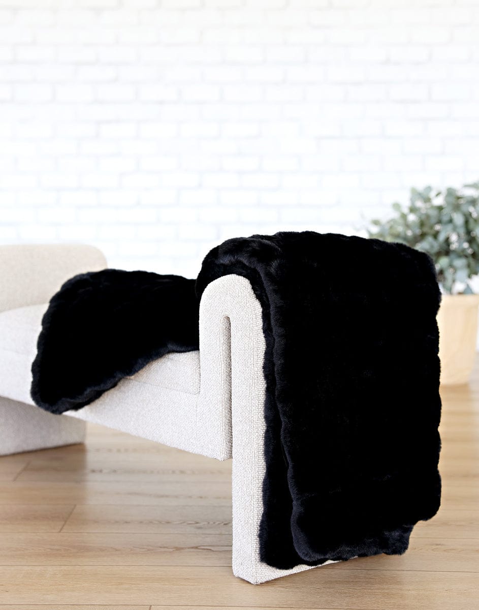 Ultra Cloud Onyx Blanket