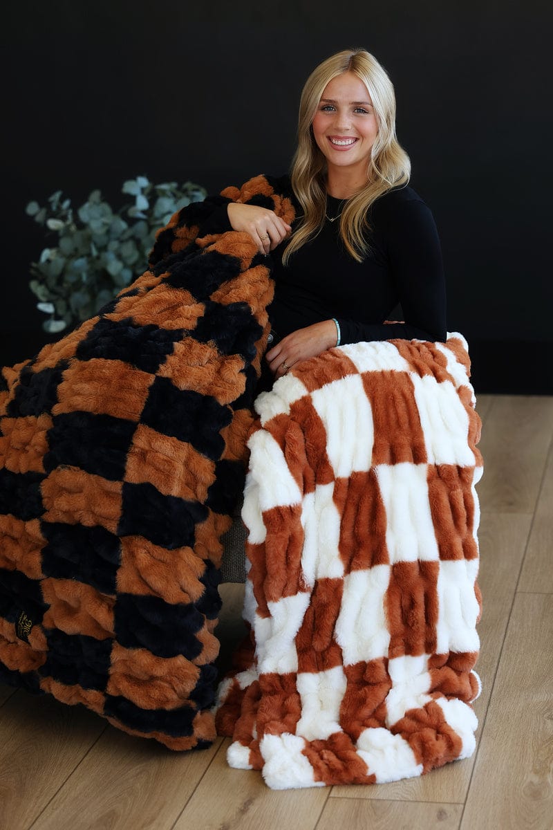 Hugs Check Pumpkin Blanket