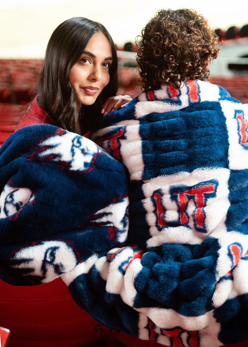 Hugs Utah Tech Trailblazers Blanket