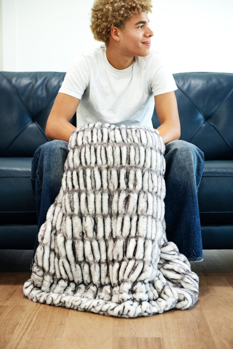 Hugs Obsidian Blanket