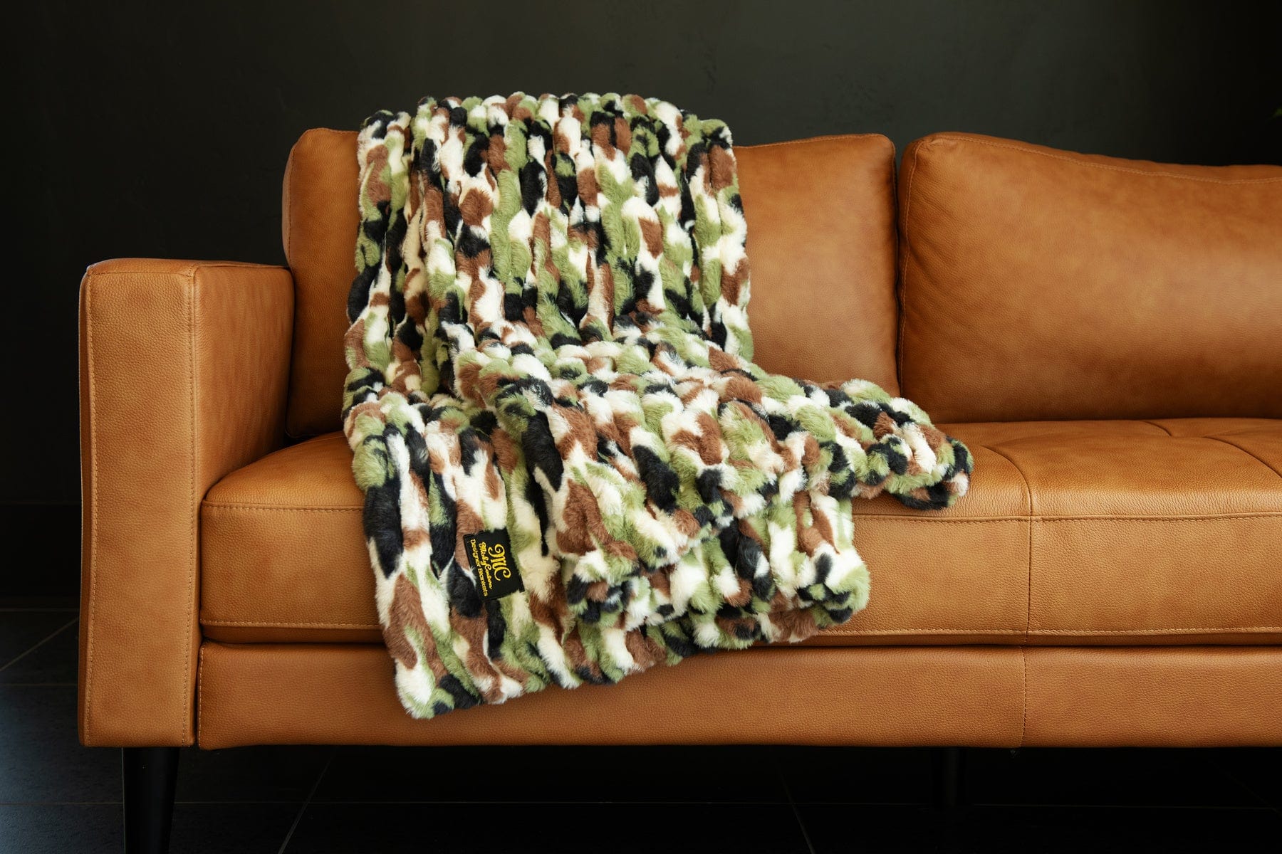 Hugs Camo Green Blanket