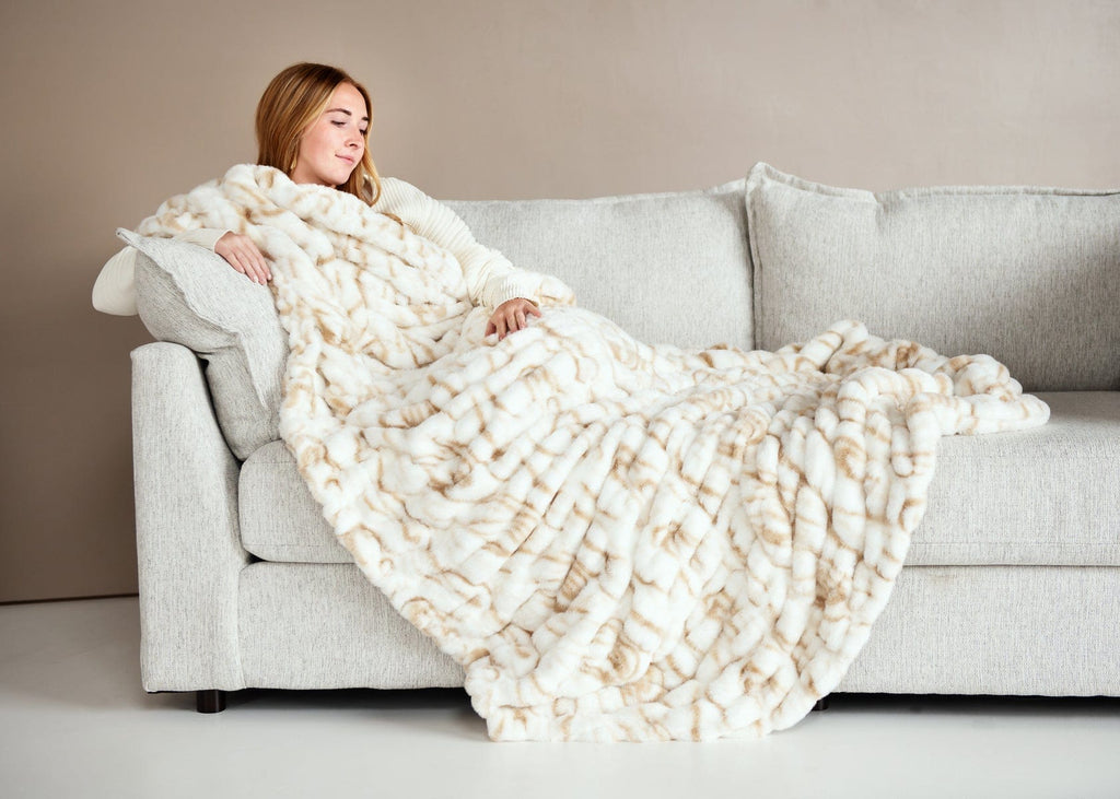 Hugs Marble Sand Blanket