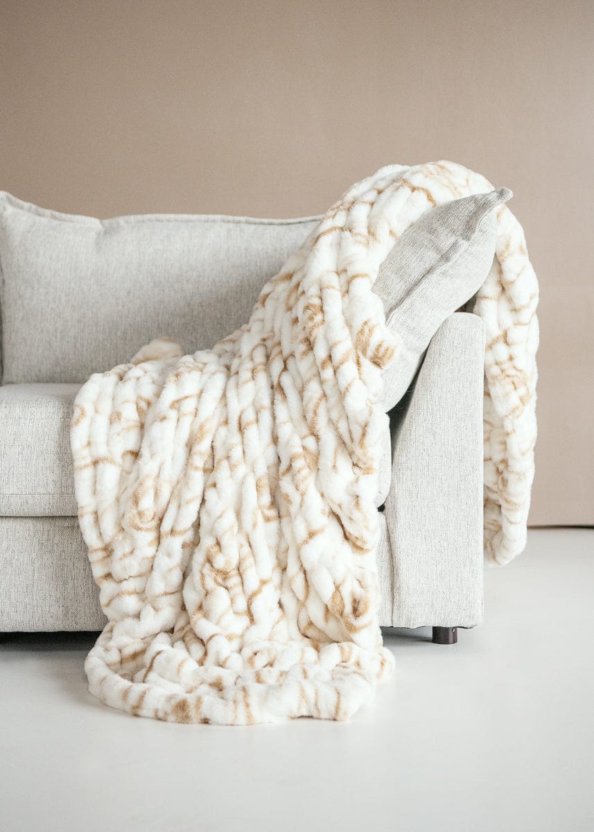 Hugs Marble Sand Blanket