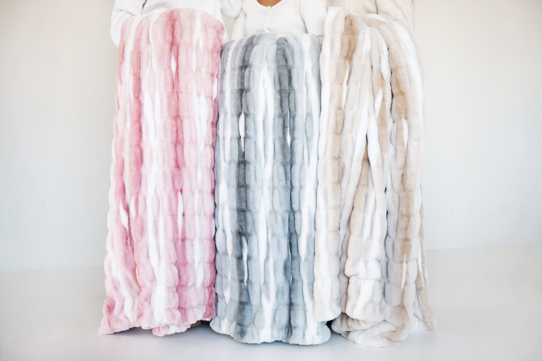 Hugs Swirl Pink Blanket