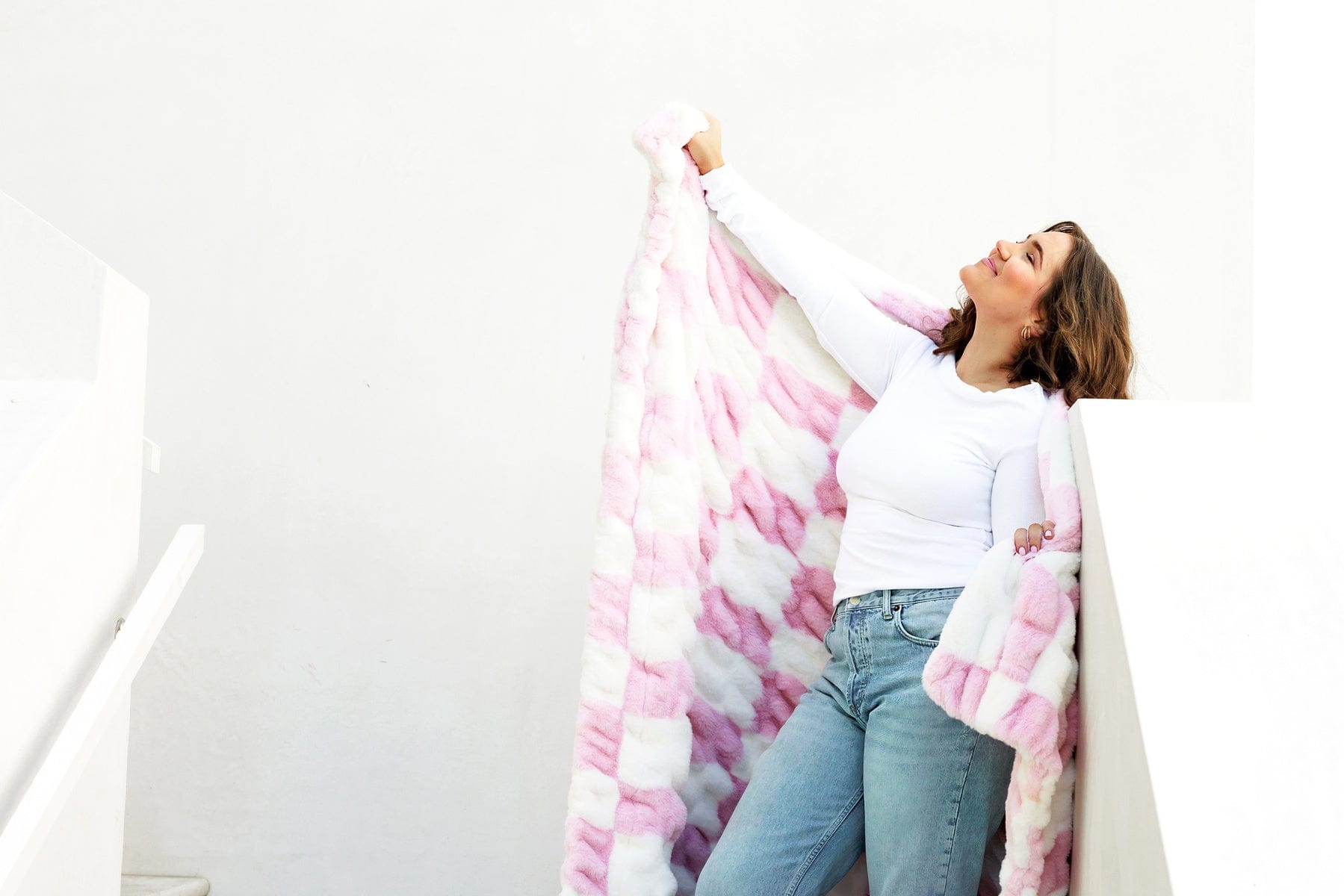 Hugs Check Southern Pink Blanket