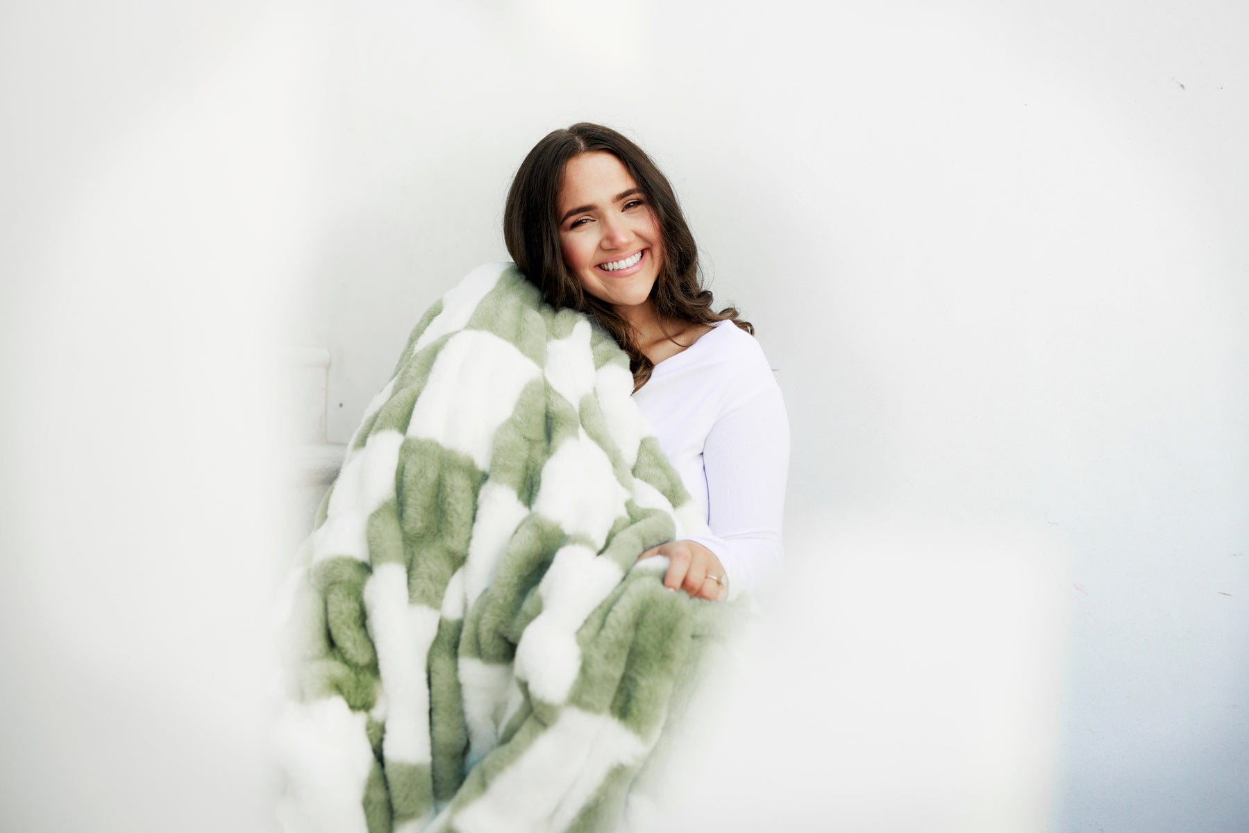 Hugs Check Ivey Sage Blanket