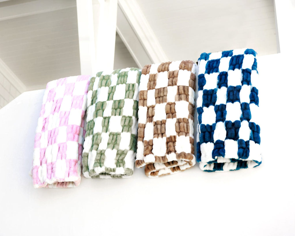 Hugs Check Hunter Brown Blanket