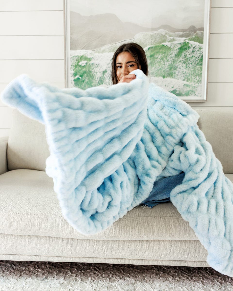 Hugs Ice Blue Blanket