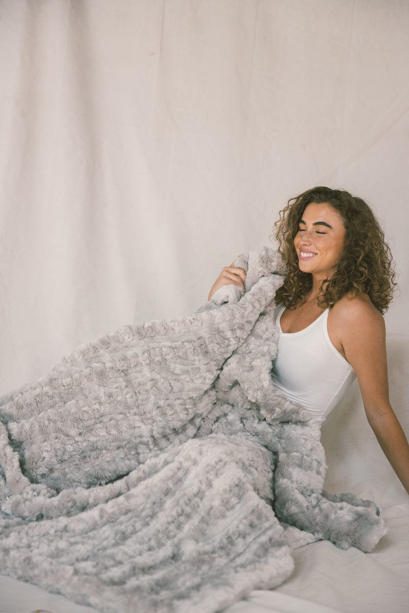 Glossy Ultra Sorbet Tranquil Dove Blanket