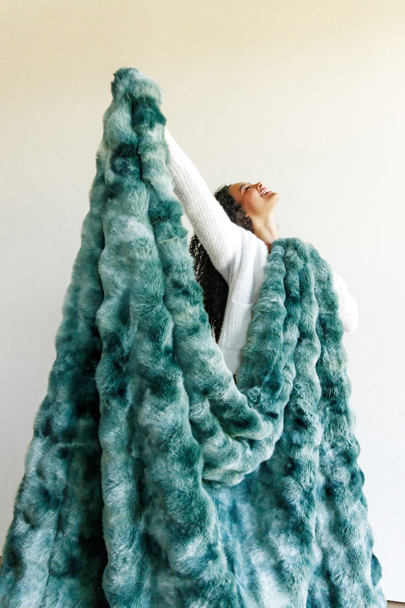 Premium Cloud Bistro Green Blanket
