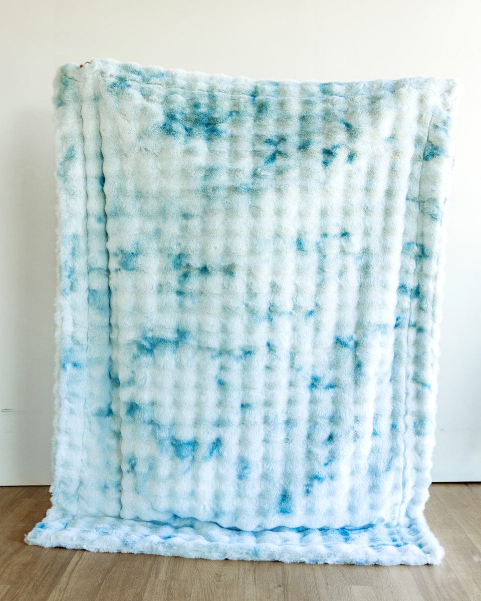 Premium Cloud Winter Sky Blanket